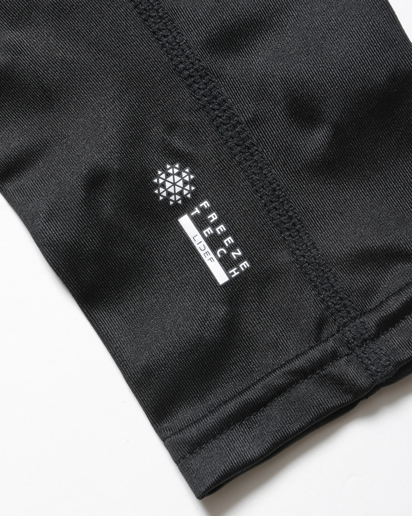 SOPH. | FREEZE TECH ARM COVER(FREE BLACK):
