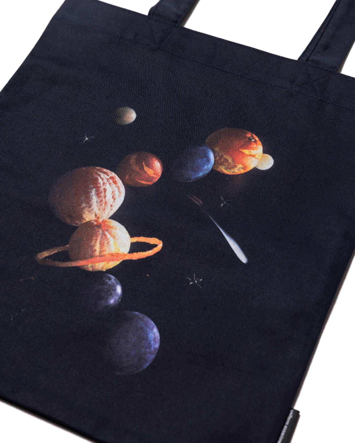 SOPH. | YUNI YOSHIDA: FRUITS PLANET TOTEBAG(FREE NAVY):
