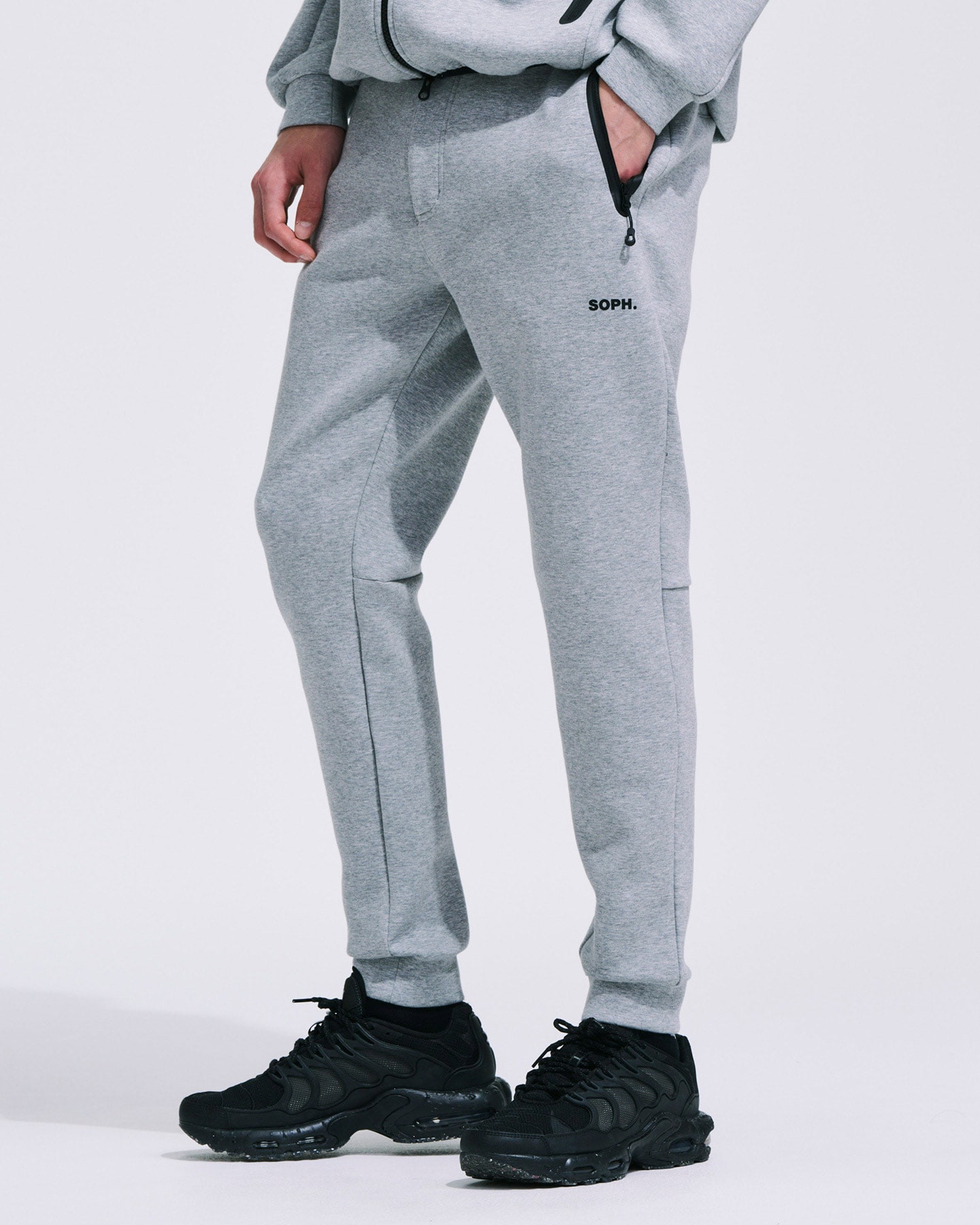 パンツ F.C.R.B. TECH SWEAT TRAINING PANTS F.C.Real Bristol（エフシーレアルブリストル）の「TECH SWEAT