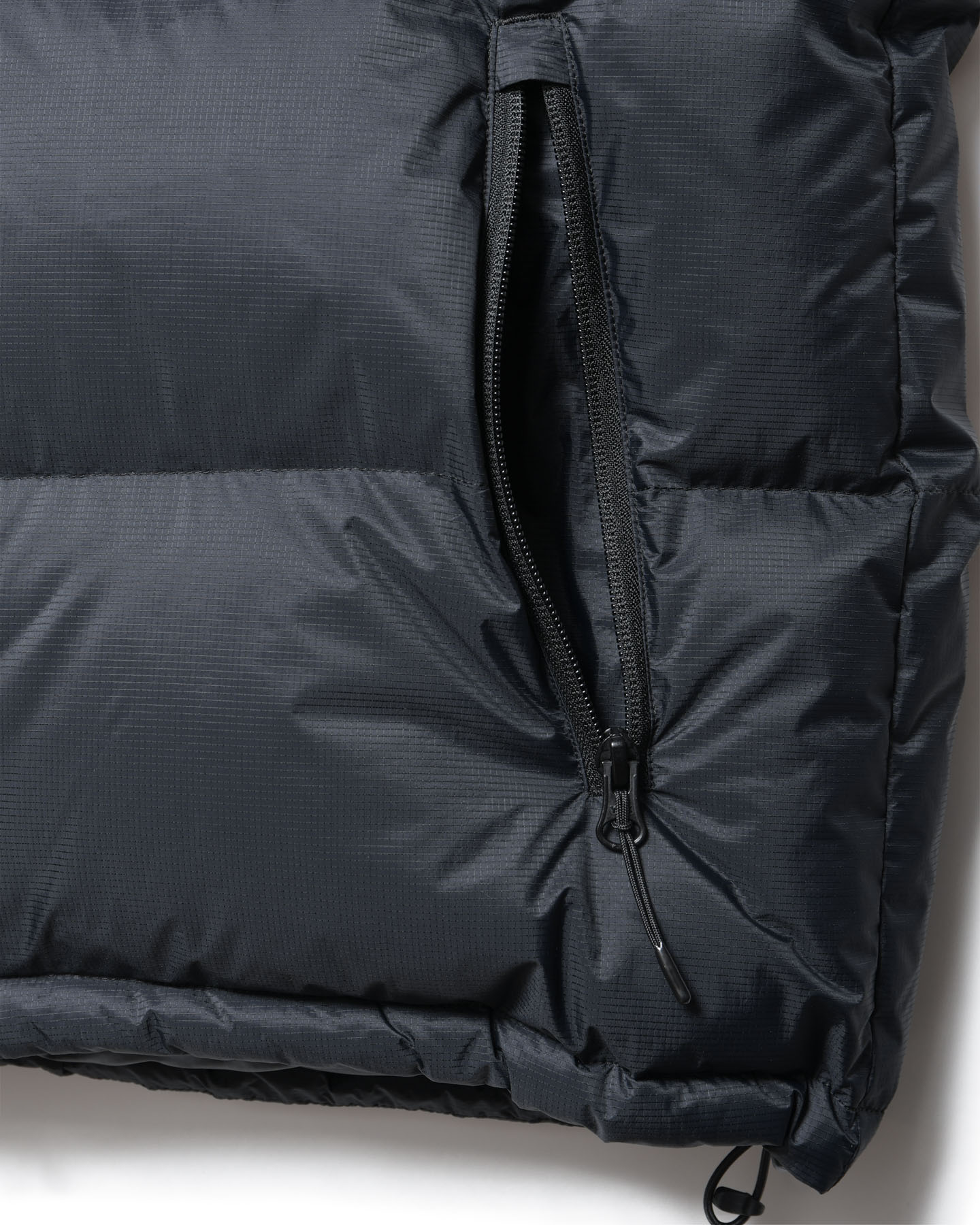 SOPH. | FIELD DOWN VEST(M BLACK):