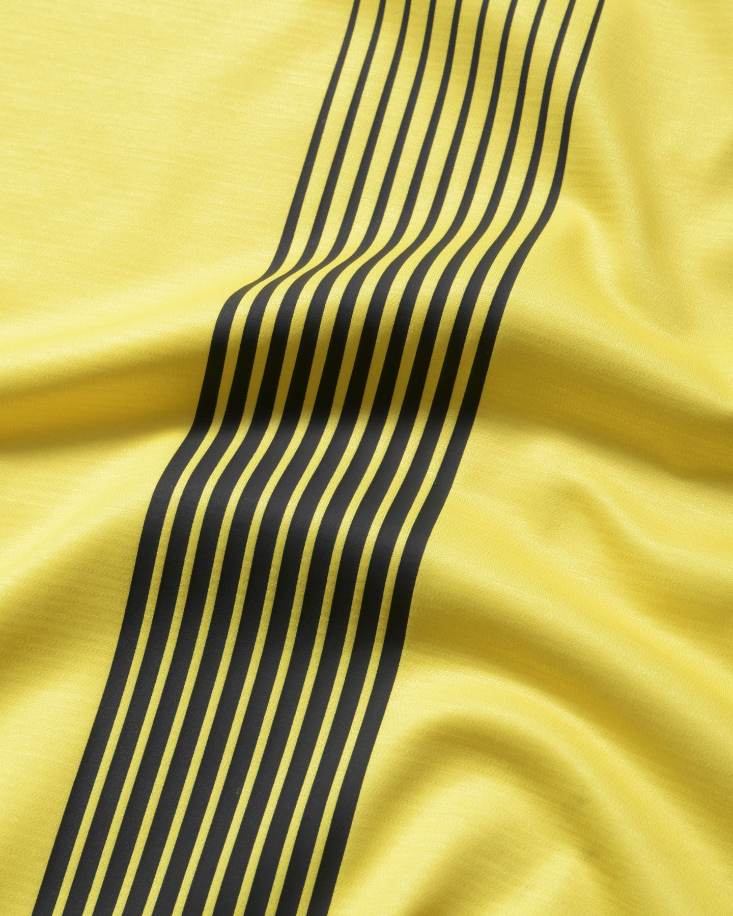 た*ん様 【XL美品】F.C. Real Bristol FREEZE TECH F.C.Real Bristol × FREEZE TECHが7月5日にリリース