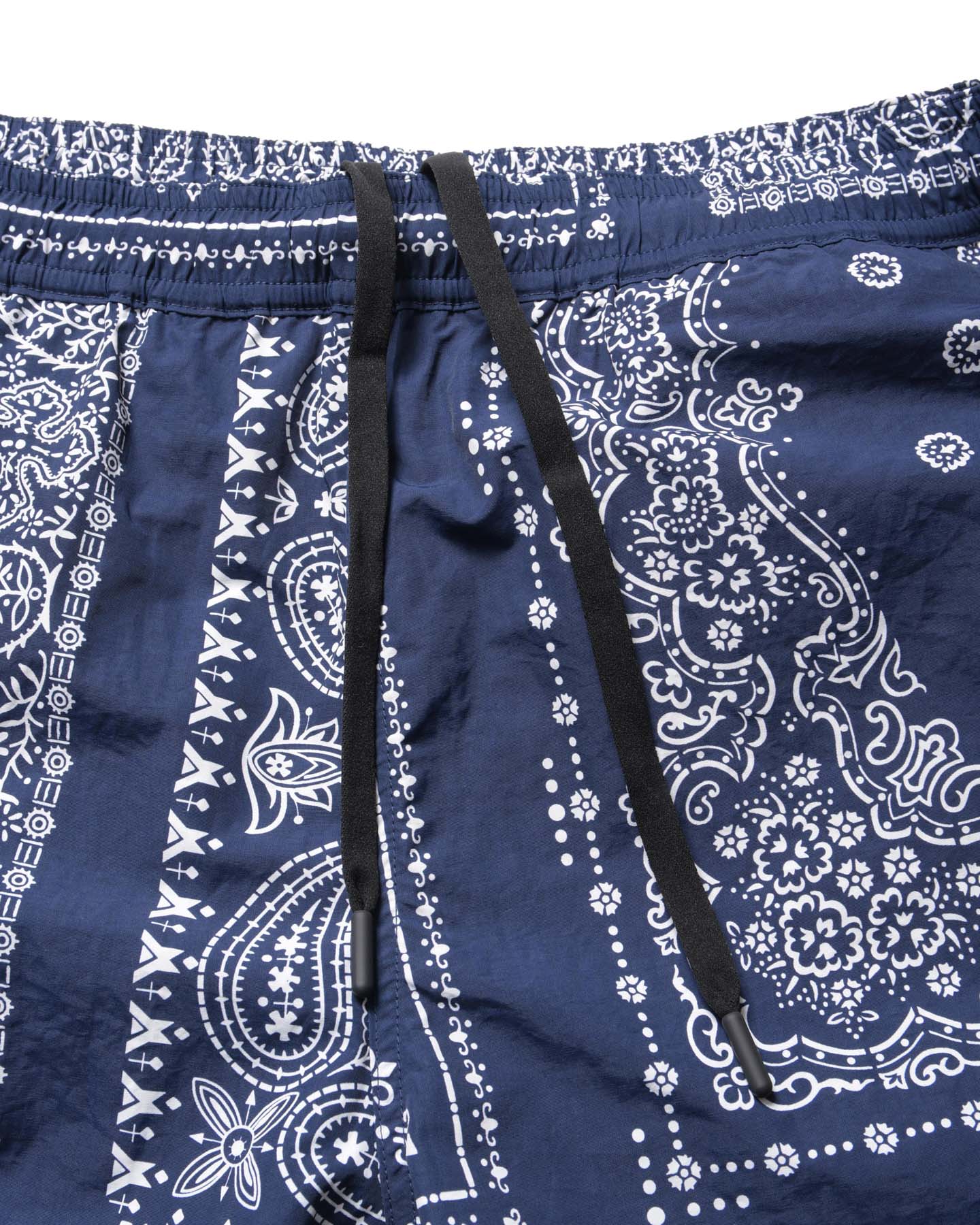 SOPH. | BANDANA NYLON EASY SHORTS(M NAVY):
