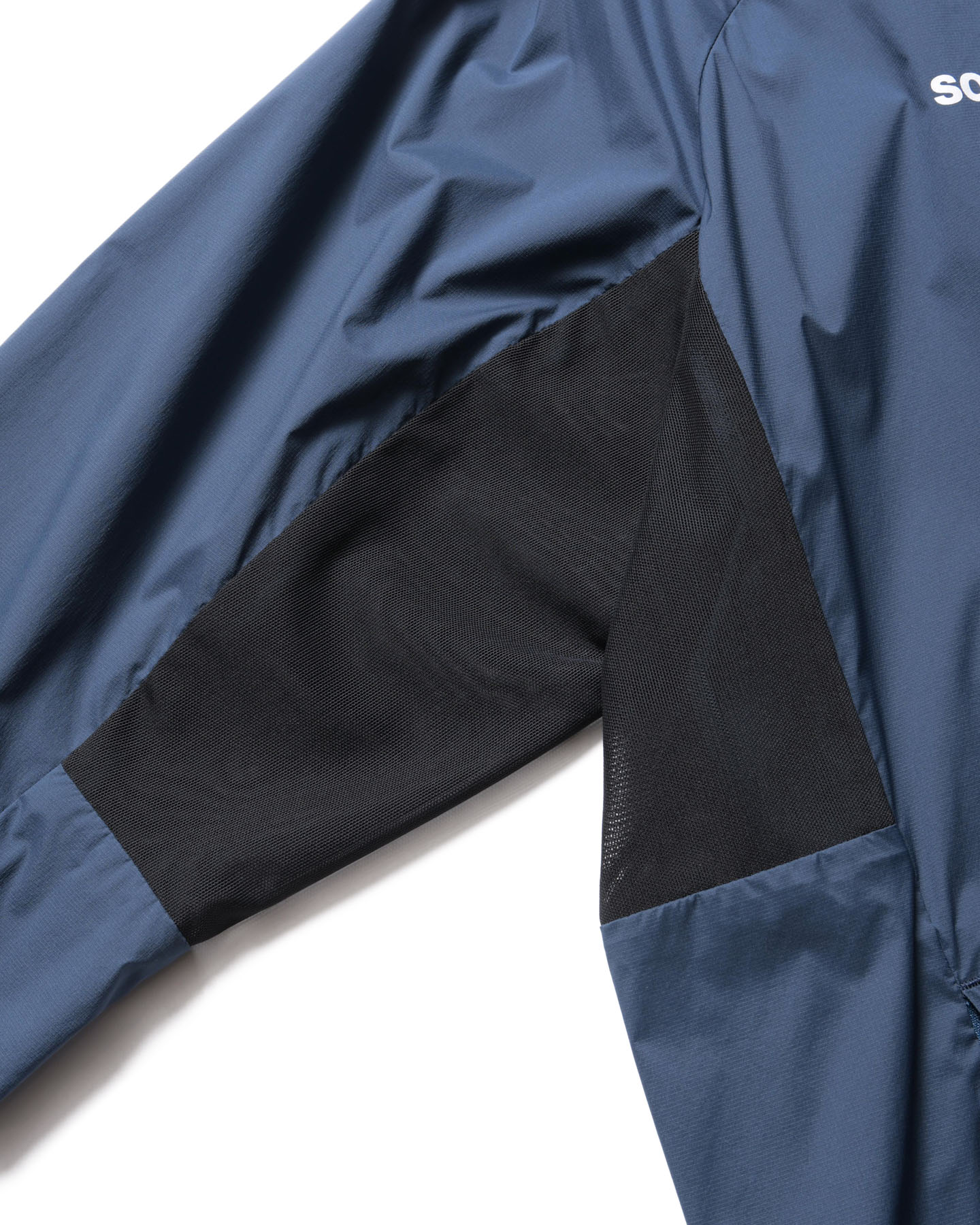 SOPH. | LIGHT WEIGHT BREATHABLE PACKABLE HOODIE(S BLUE):