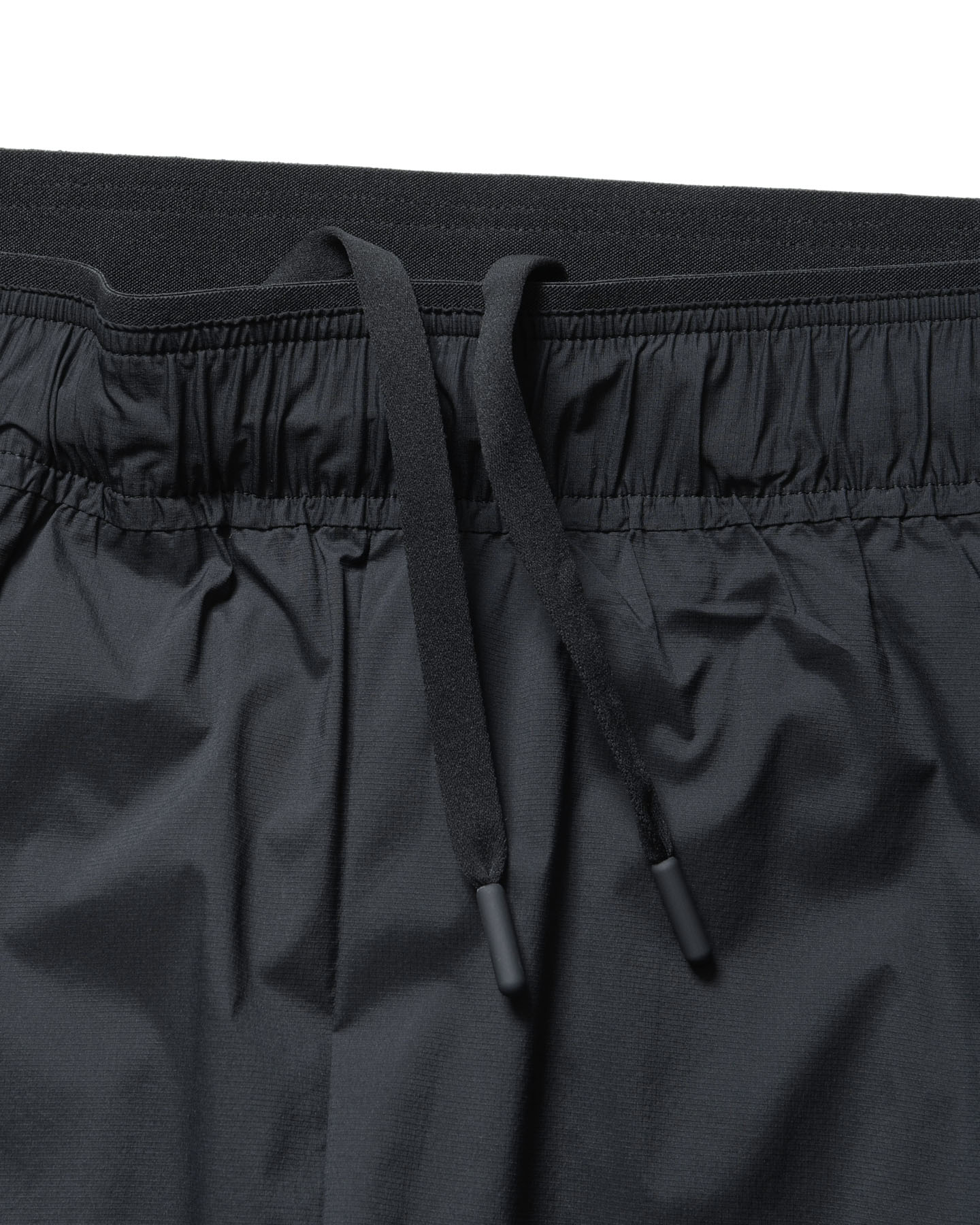 SOPH. | LIGHT WEIGHT BREATHABLE PACKABLE SHORTS(M BLACK):