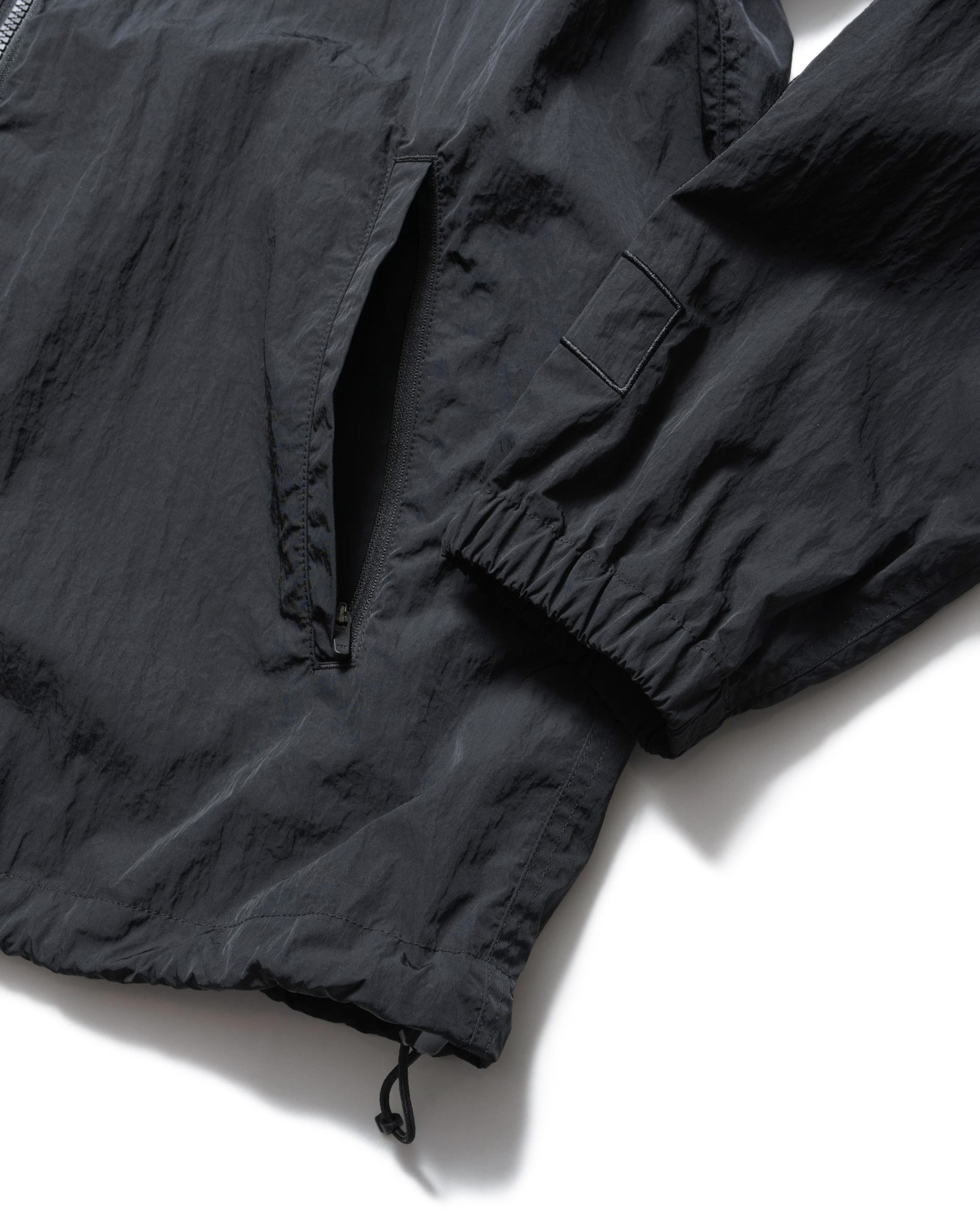 SOPH. | BIG LOGO NYLON STAND COLLAR BLOUSON(M BLACK):
