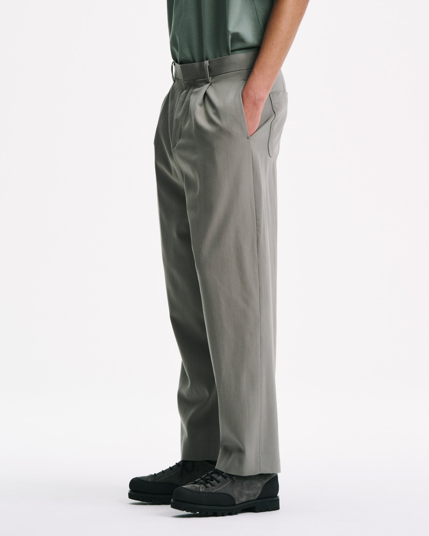 SOPH. | WASHER WOOL RELAX-FIT TUCK SLACKS(2 (M) BLACK):