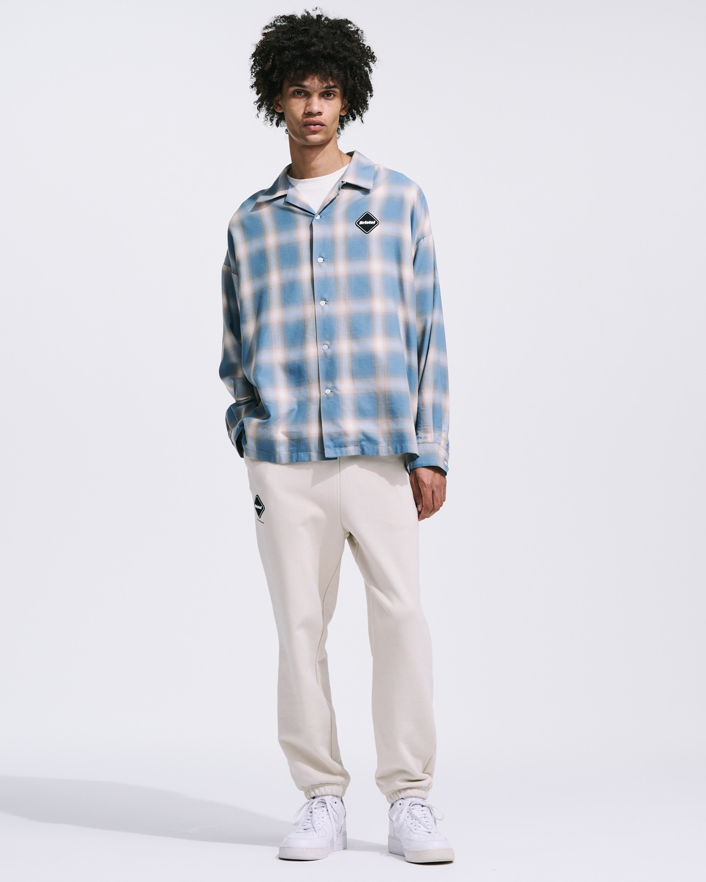 ブリストル　クッション　大きい　ビック　ピンク　ロゴ　Bristol FCRB ブリストル クッション 大きい ビック ピンク ロゴ Bristol FCRB SOPH