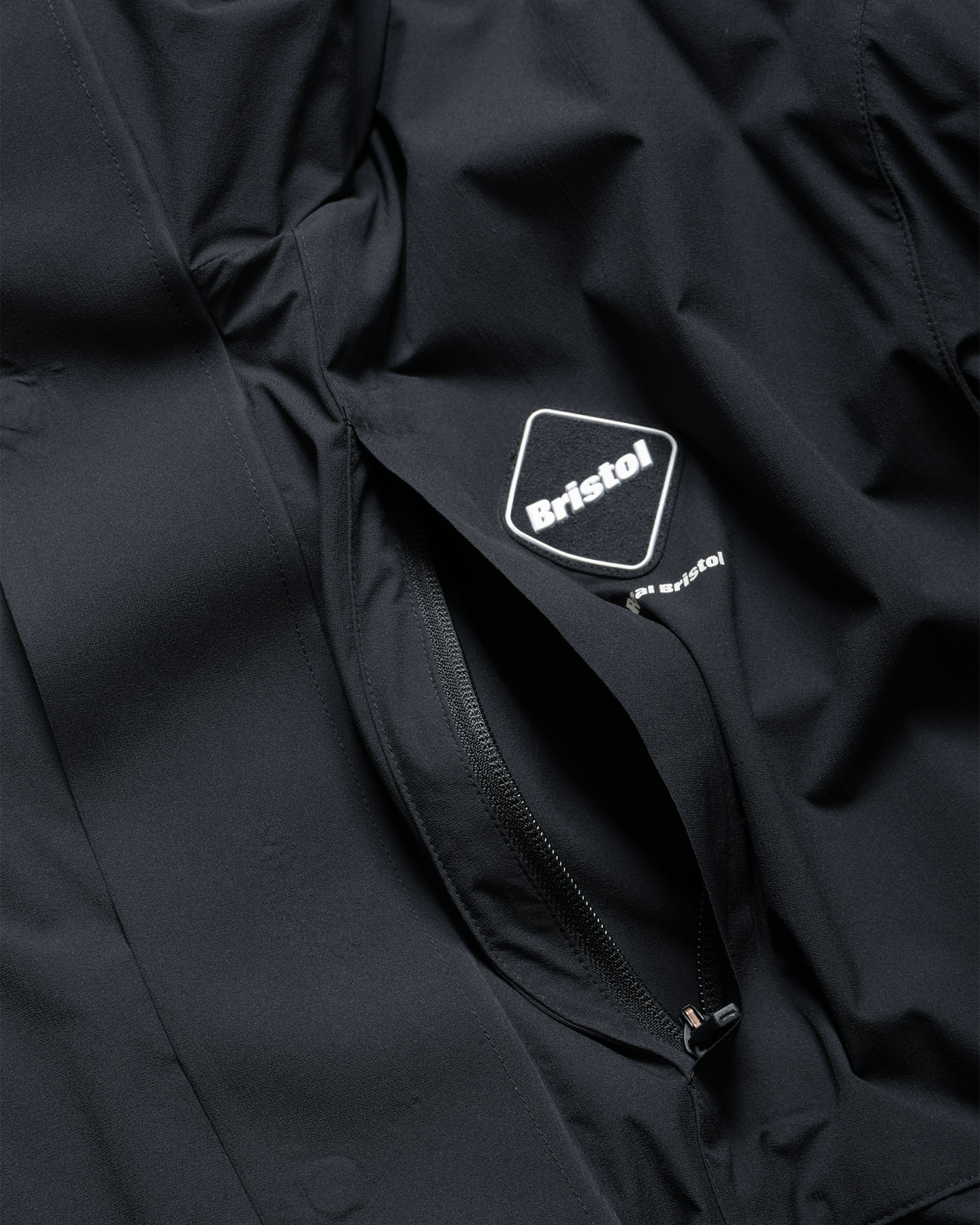 SOPH. | INSULATION BENCH COAT(M BLACK):