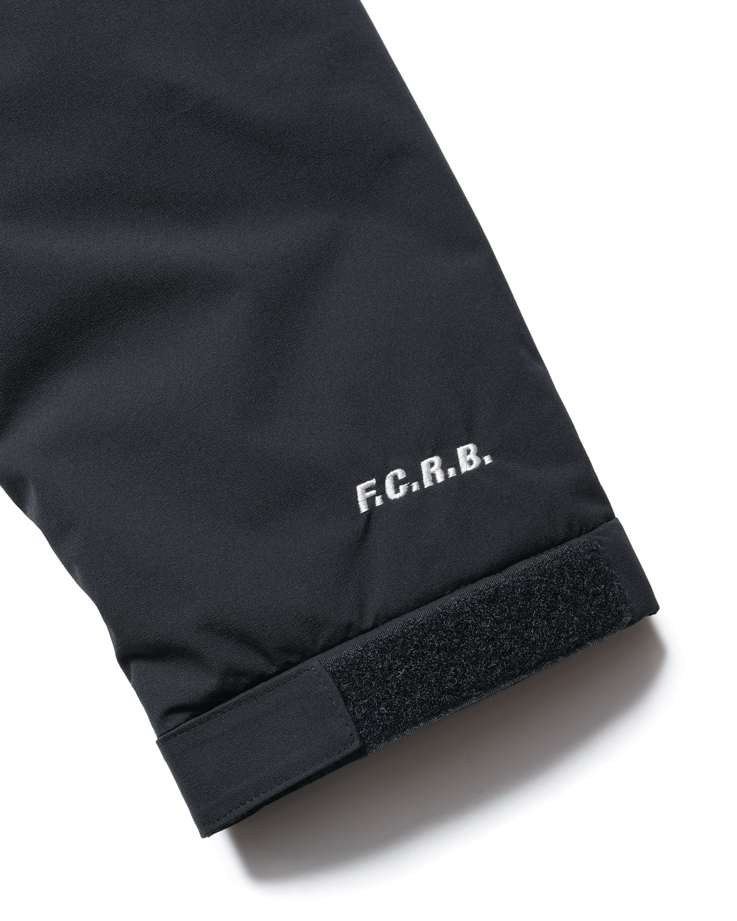 SOPH. | INSULATION HOODED JACKET(M BLACK):