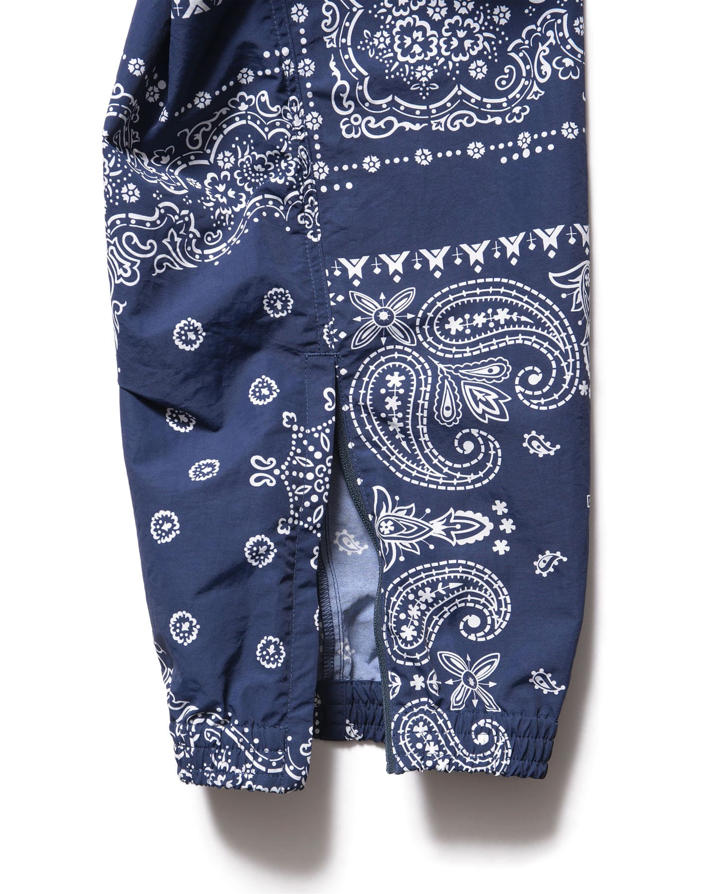 SOPH. | BANDANA NYLON EASY PANTS(M NAVY):