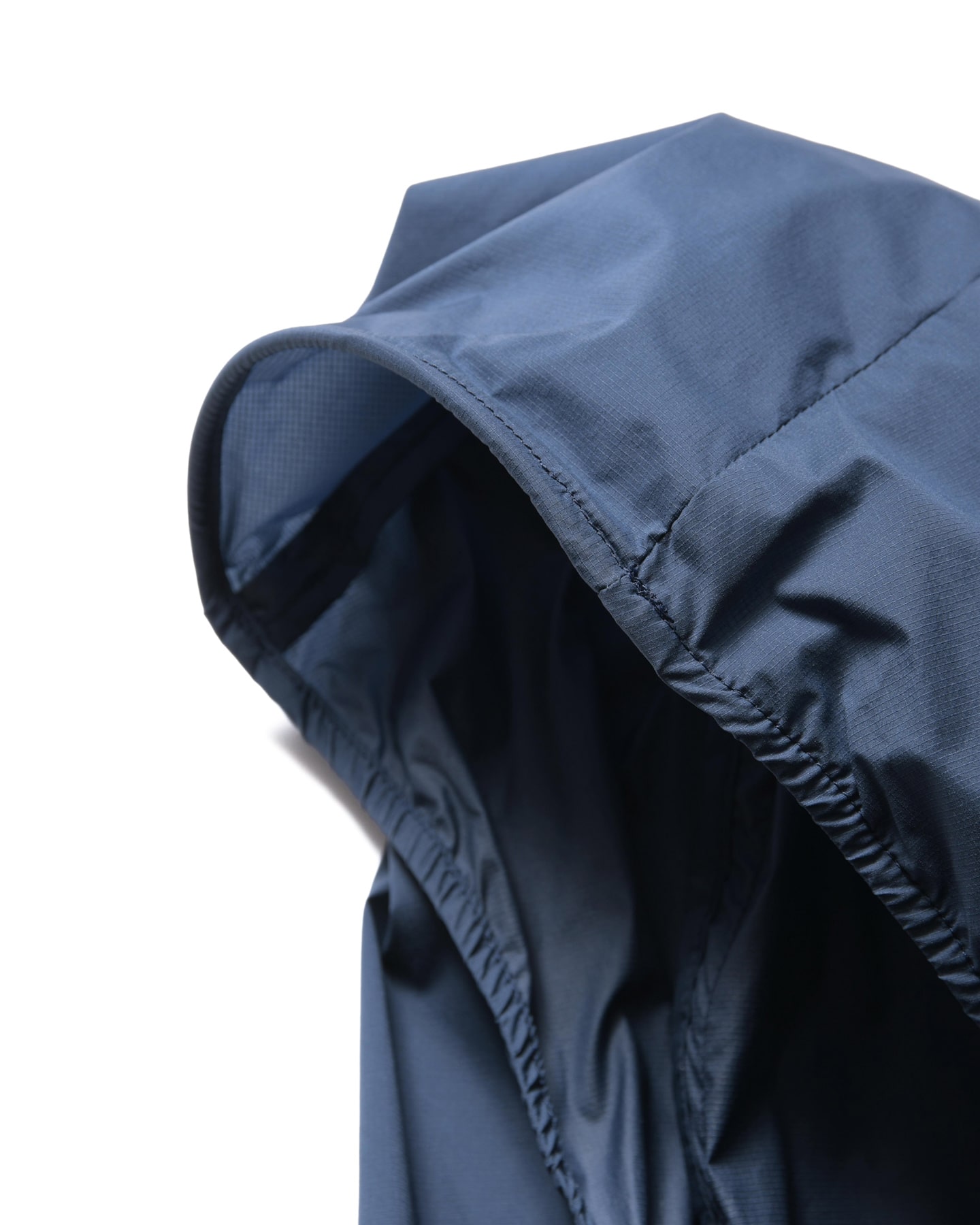 SOPH. | LIGHT WEIGHT BREATHABLE PACKABLE HOODIE(S BLUE):