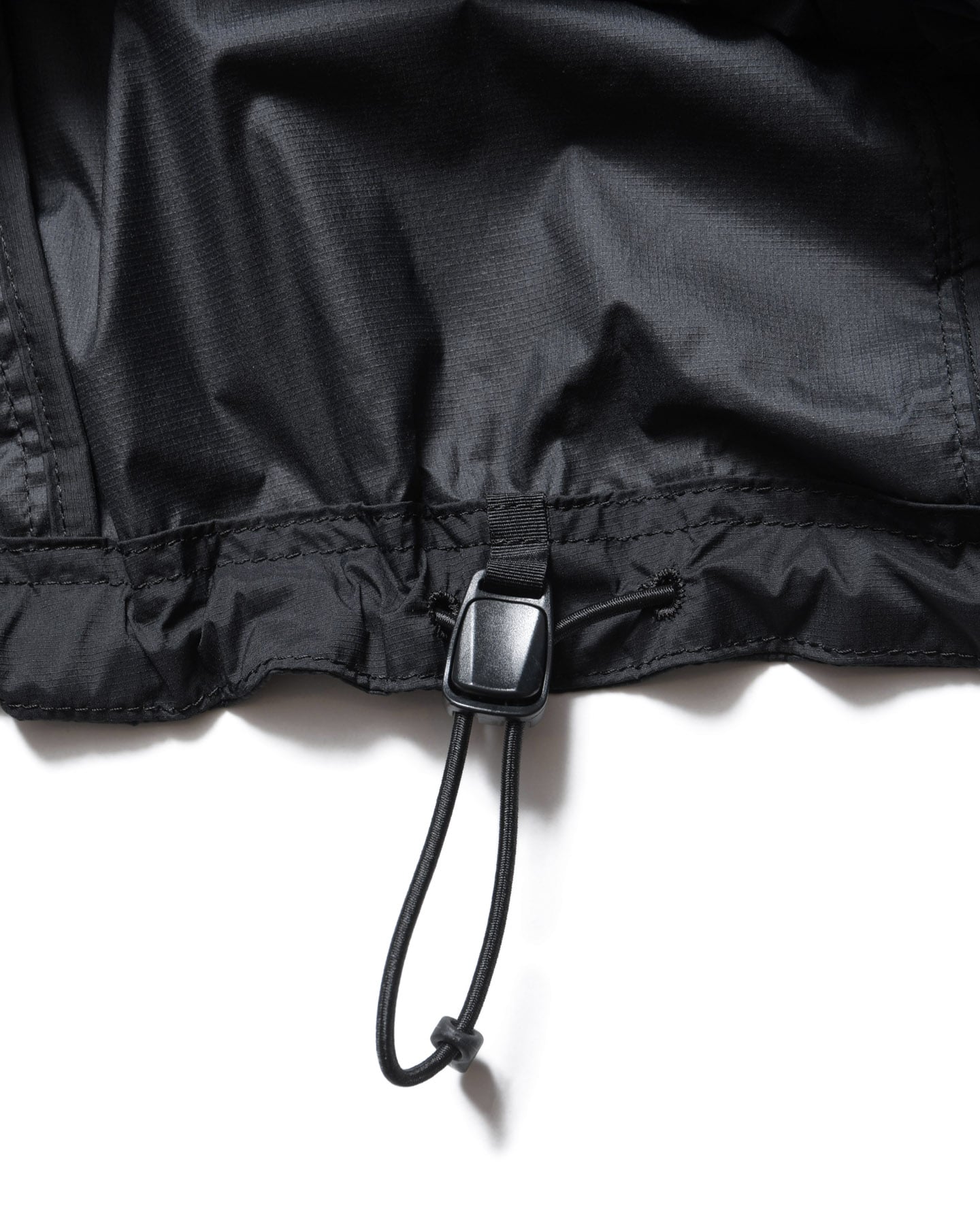 SOPH. | LIGHT WEIGHT BREATHABLE PACKABLE PISTE(M BLACK):