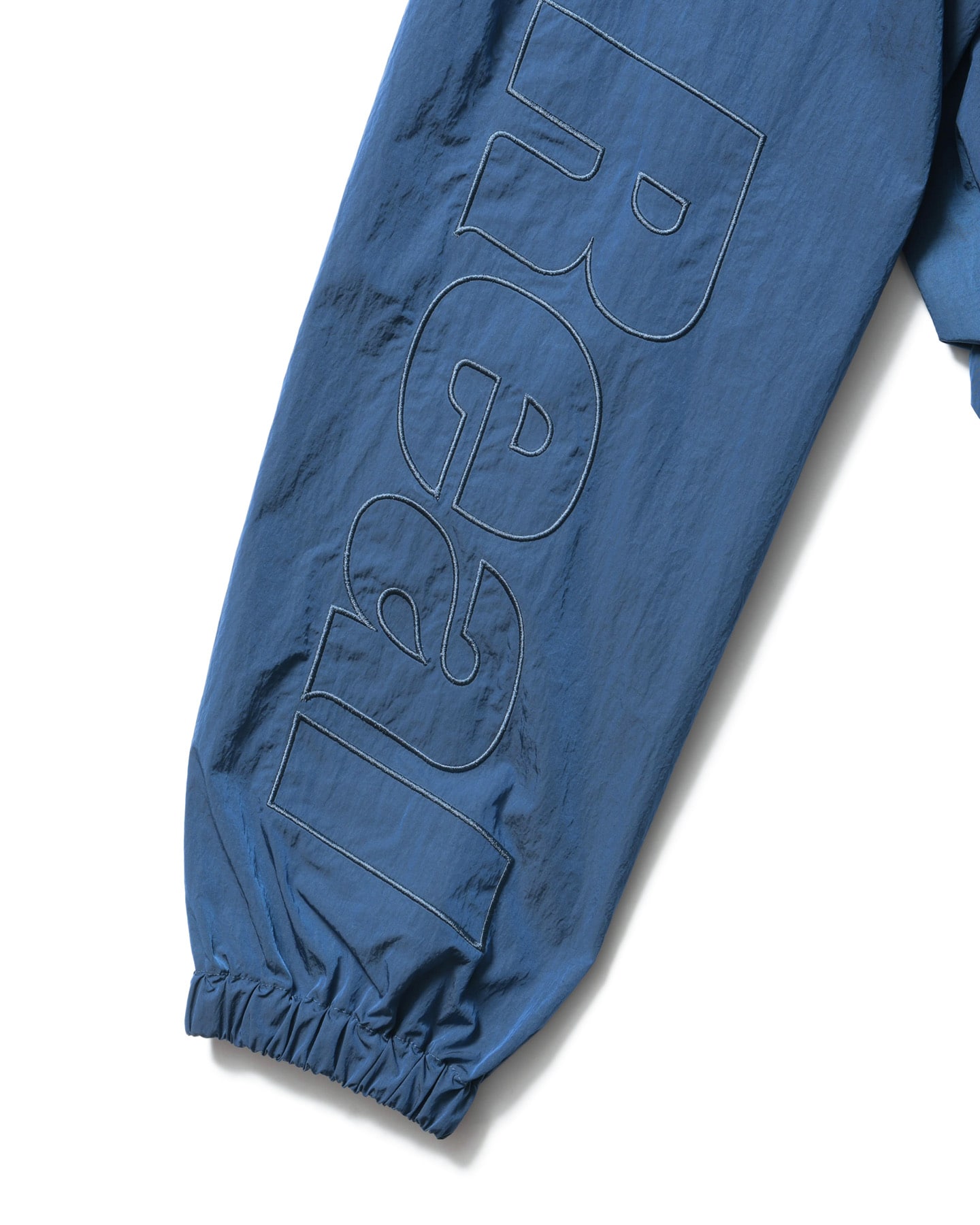 SOPH. | BIG LOGO NYLON STAND COLLAR BLOUSON(M BLUE):