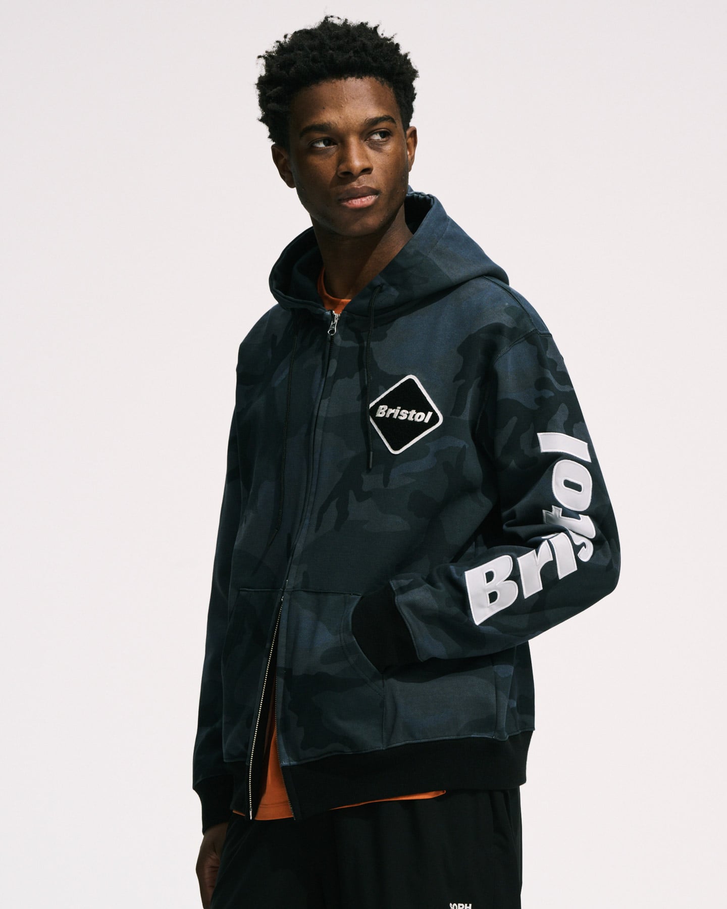 SOPH. | SLEEVE LOGO ZIP-UP SWEAT HOODIE(M BLACK):