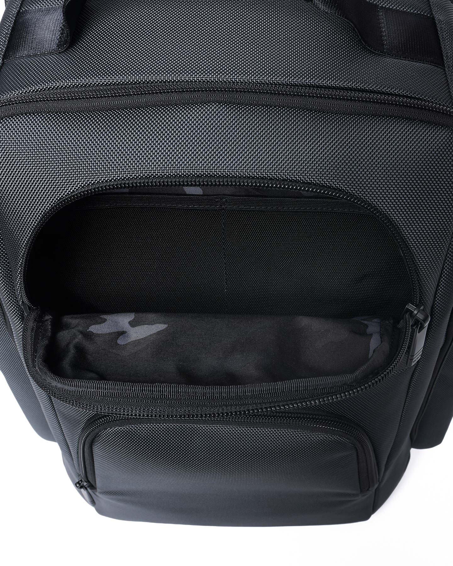 SOPH. | TUMI BRIEF PACK(FREE CHARCOAL GRAY):