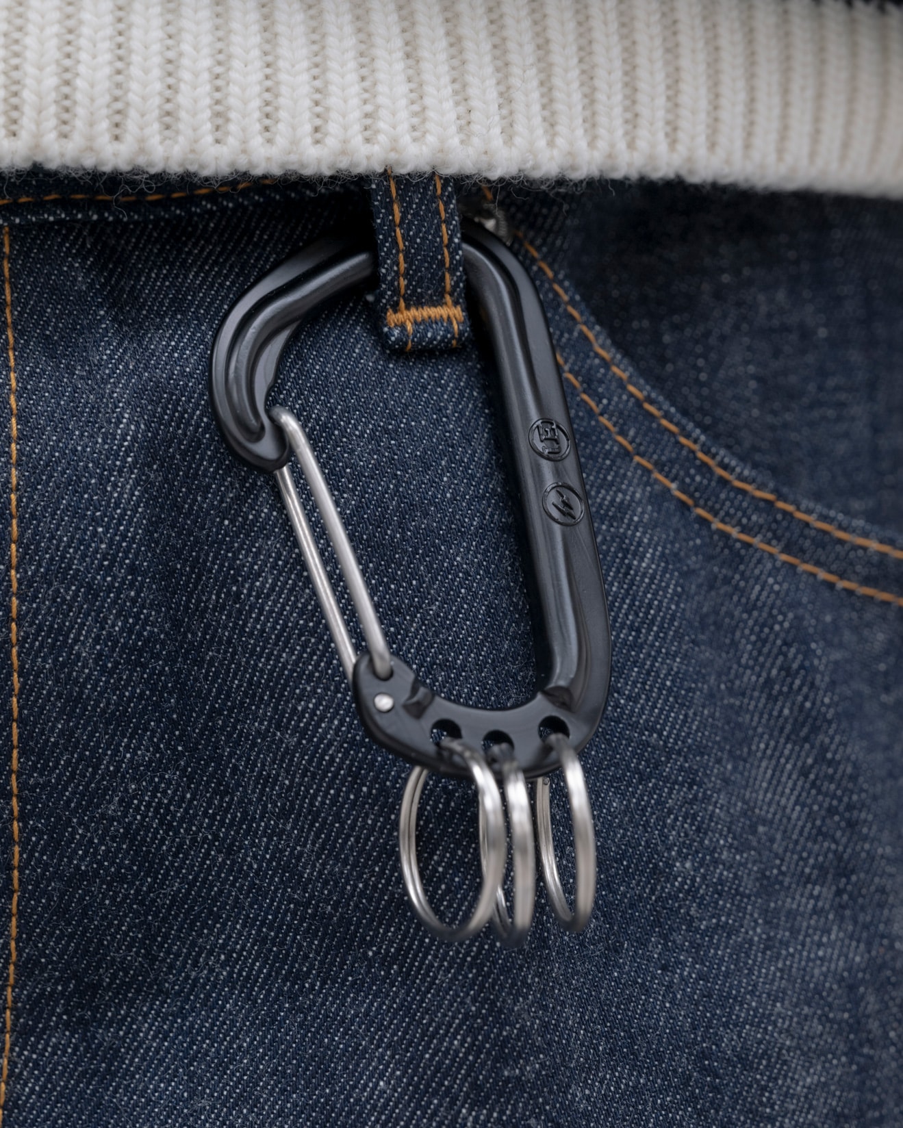 SOPH. | ALMINIUM CARABINER(FREE BLACK):