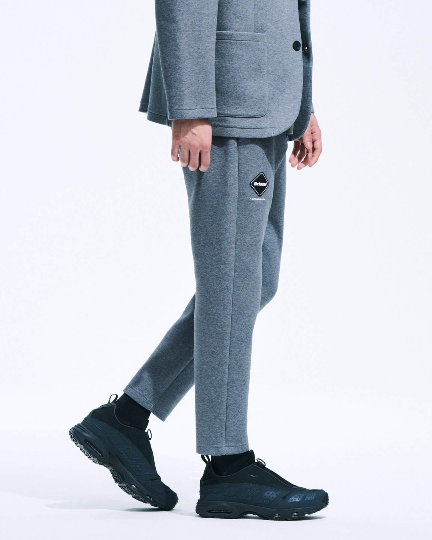 soph fcrb スウェットパンツ SOPH. | TECH SWEAT TRAINING PANTS(M GREEN):