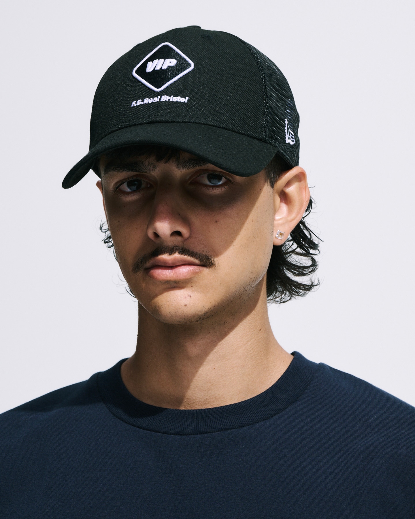 FCRB × NEW ERA EMBLEM メッシュキャップ F.C. Real Bristol - ニューエラ エンブレム メッシュキャップ | HBX
