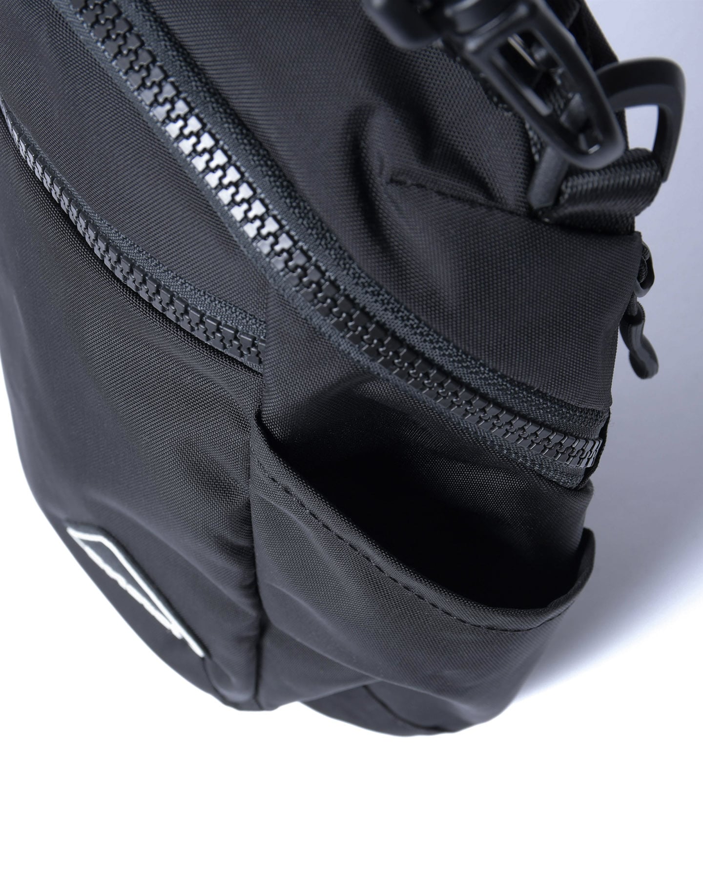 SOPH. | TOUR MINI SHOULDER BAG(FREE BLACK):