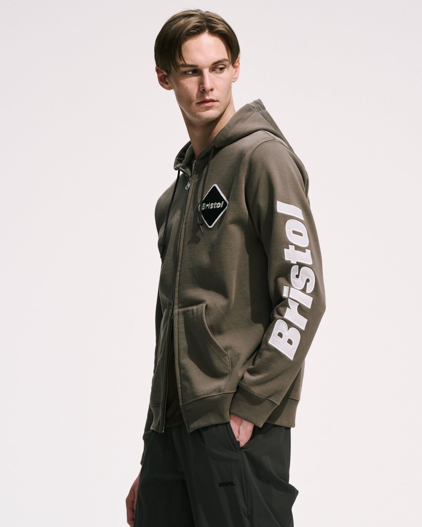 SOPH. | SLEEVE LOGO ZIP-UP SWEAT HOODIE(M BLACK):