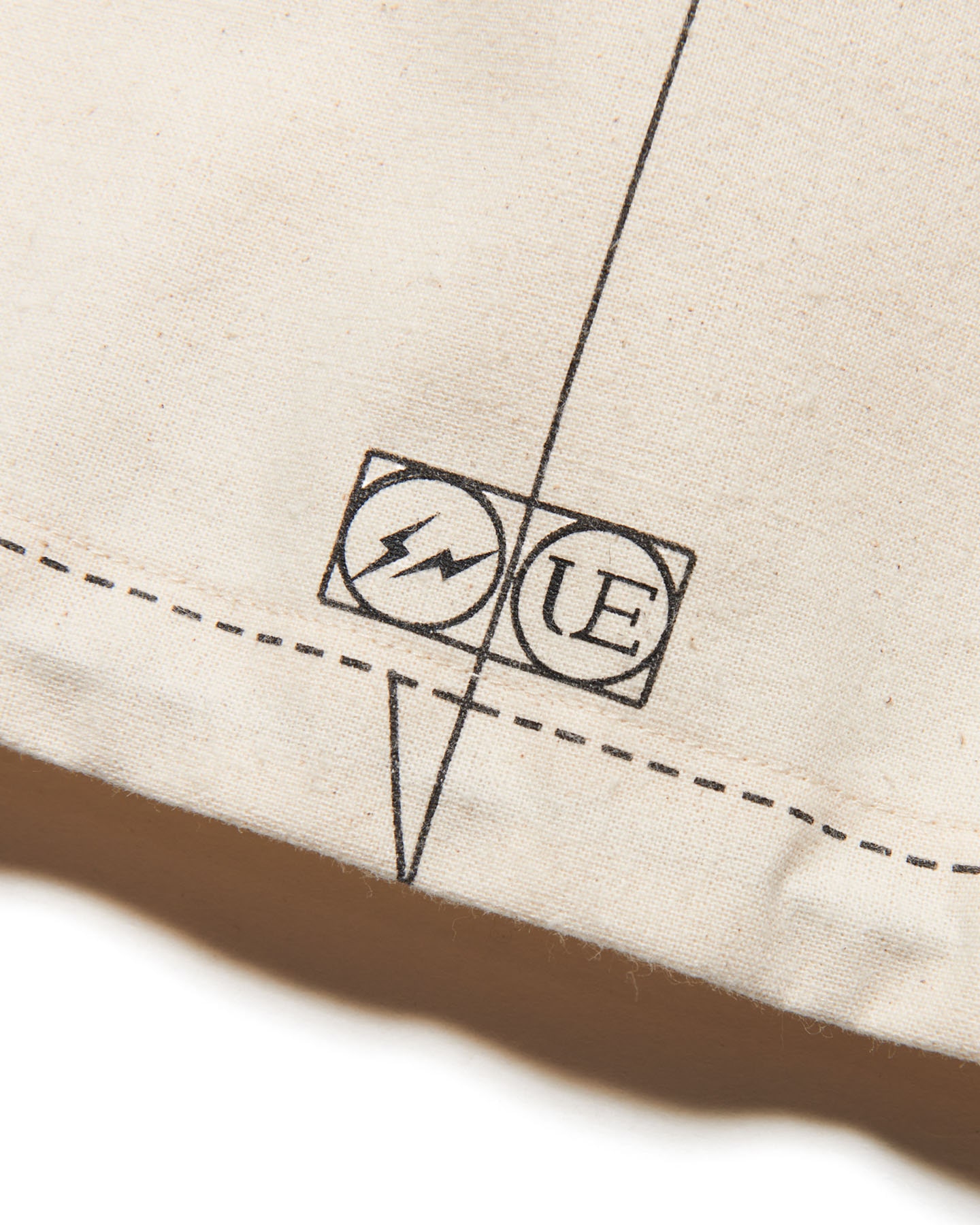 SOPH. | MAP-OUT 3LAYER MOUNTAIN PARKA(2 (M) IVORY):