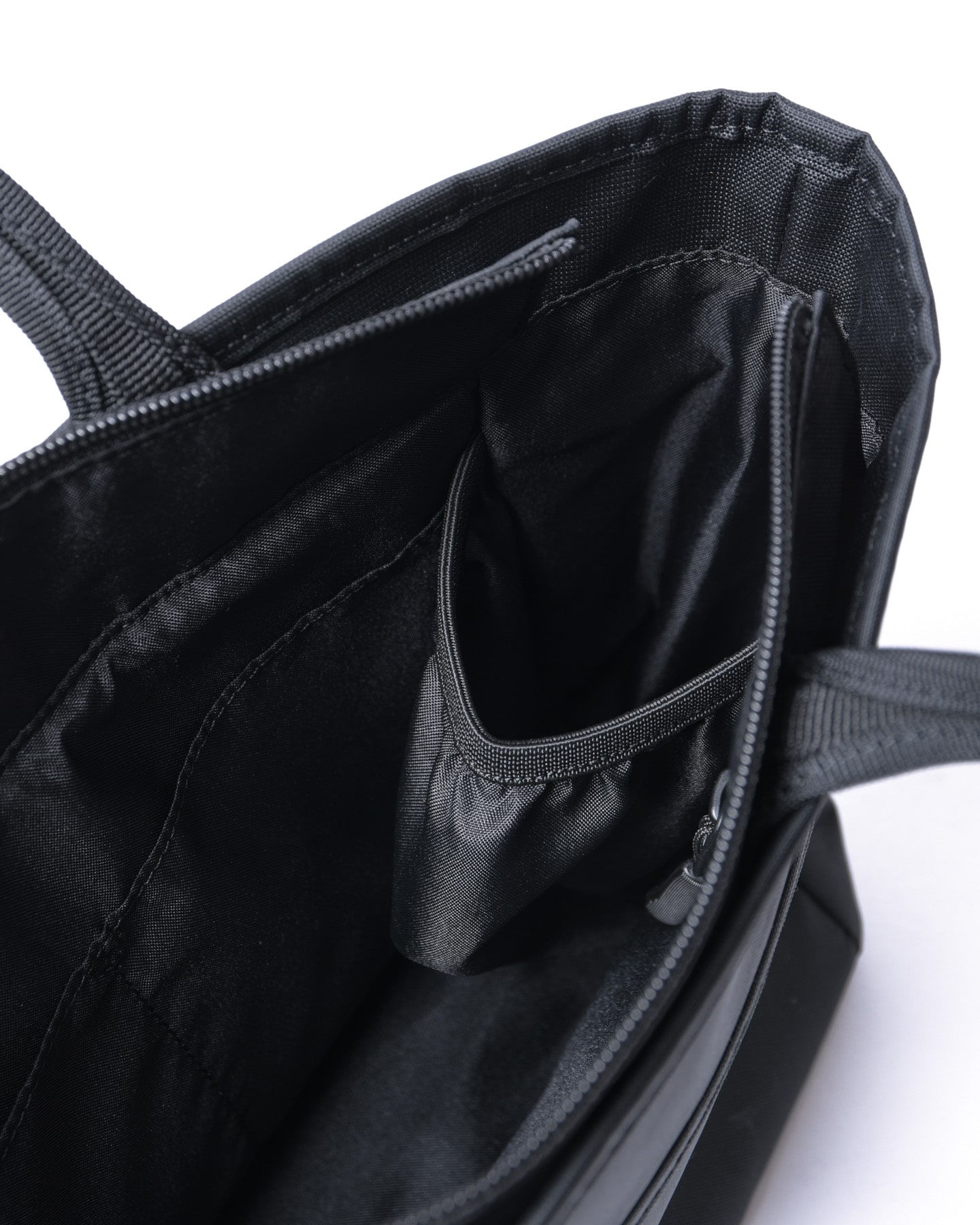 SOPH. | ESSENTIAL MINI TOTE BAG(FREE BLACK):