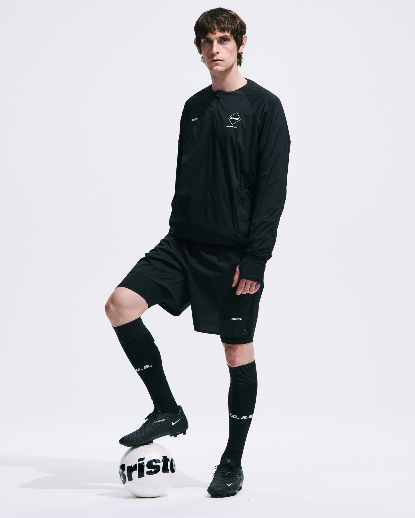 SOPH. | LIGHT WEIGHT BREATHABLE PACKABLE PISTE(M BLACK):