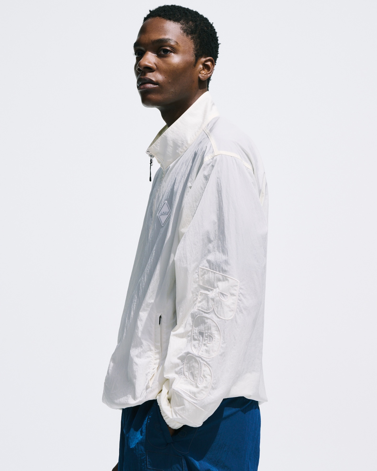 SOPH. | BIG LOGO NYLON STAND COLLAR BLOUSON(M BLACK):