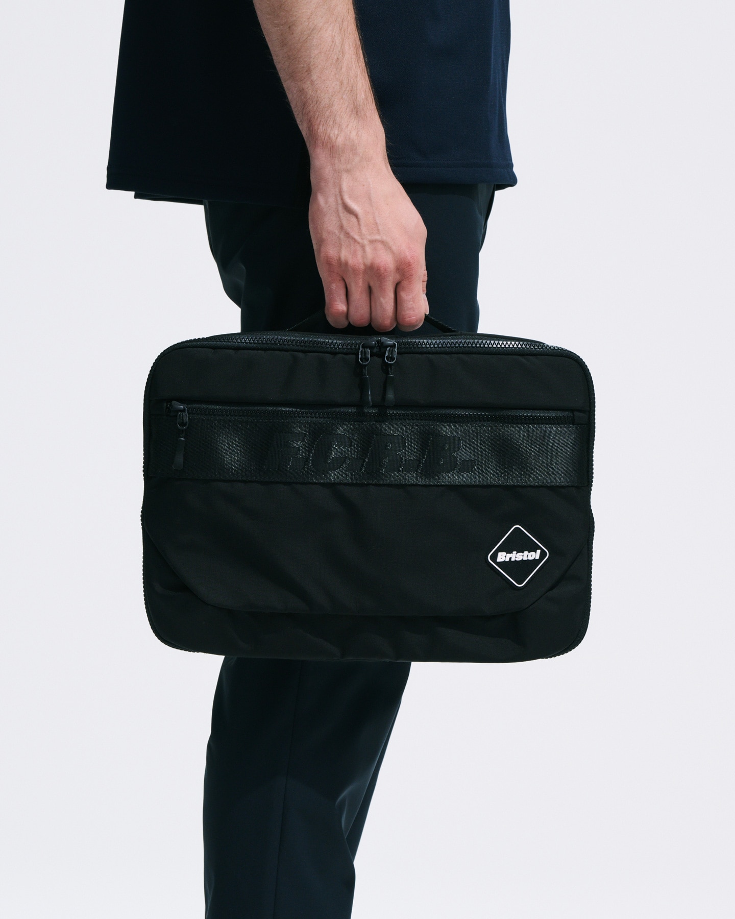 SOPH. | TOUR LAPTOP CASE(FREE BLACK):