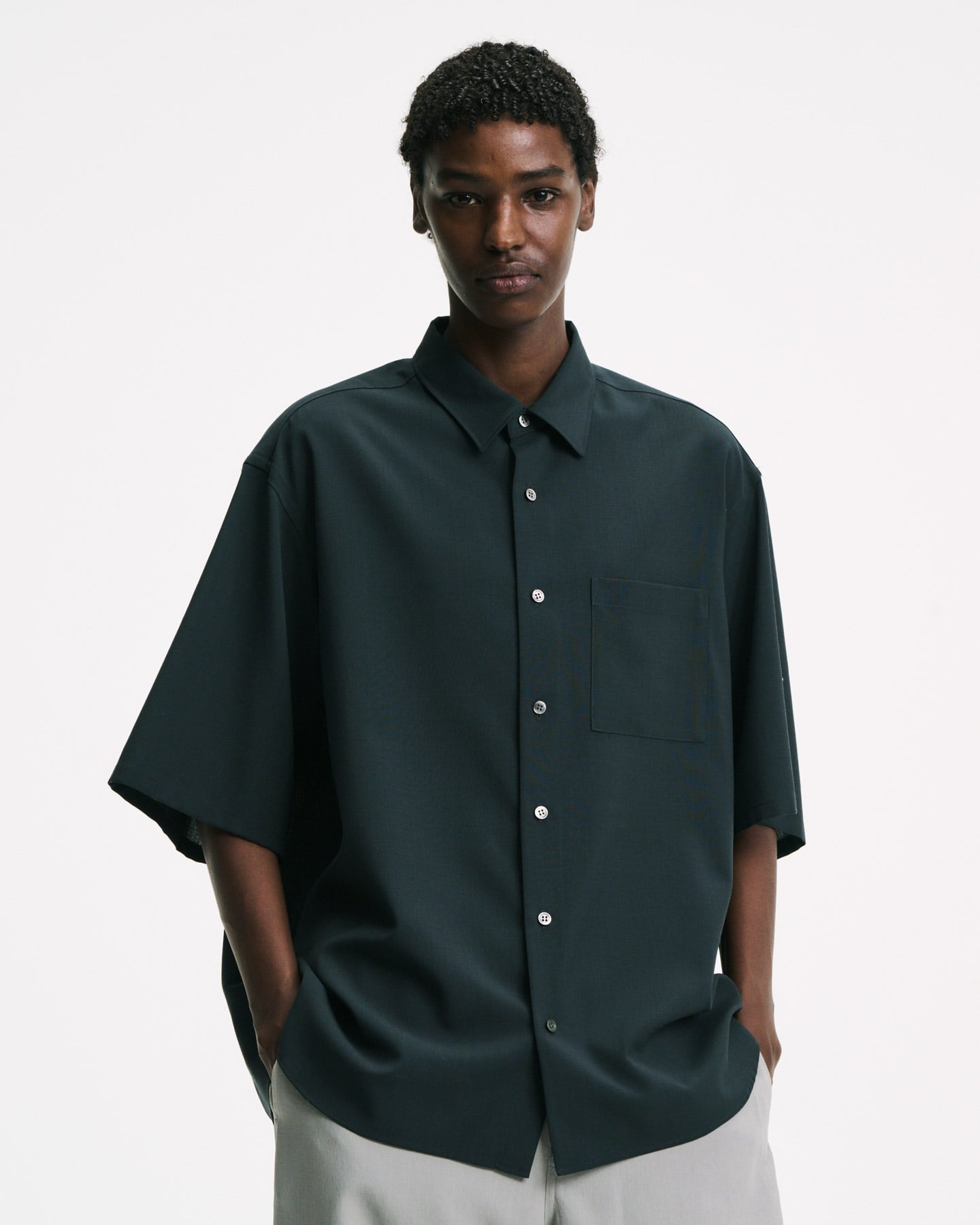 SOPH. | HIGH-TWIST POPLIN RELAX-FIT S/S SHIRT(2 (M) LIGHT GREEN):