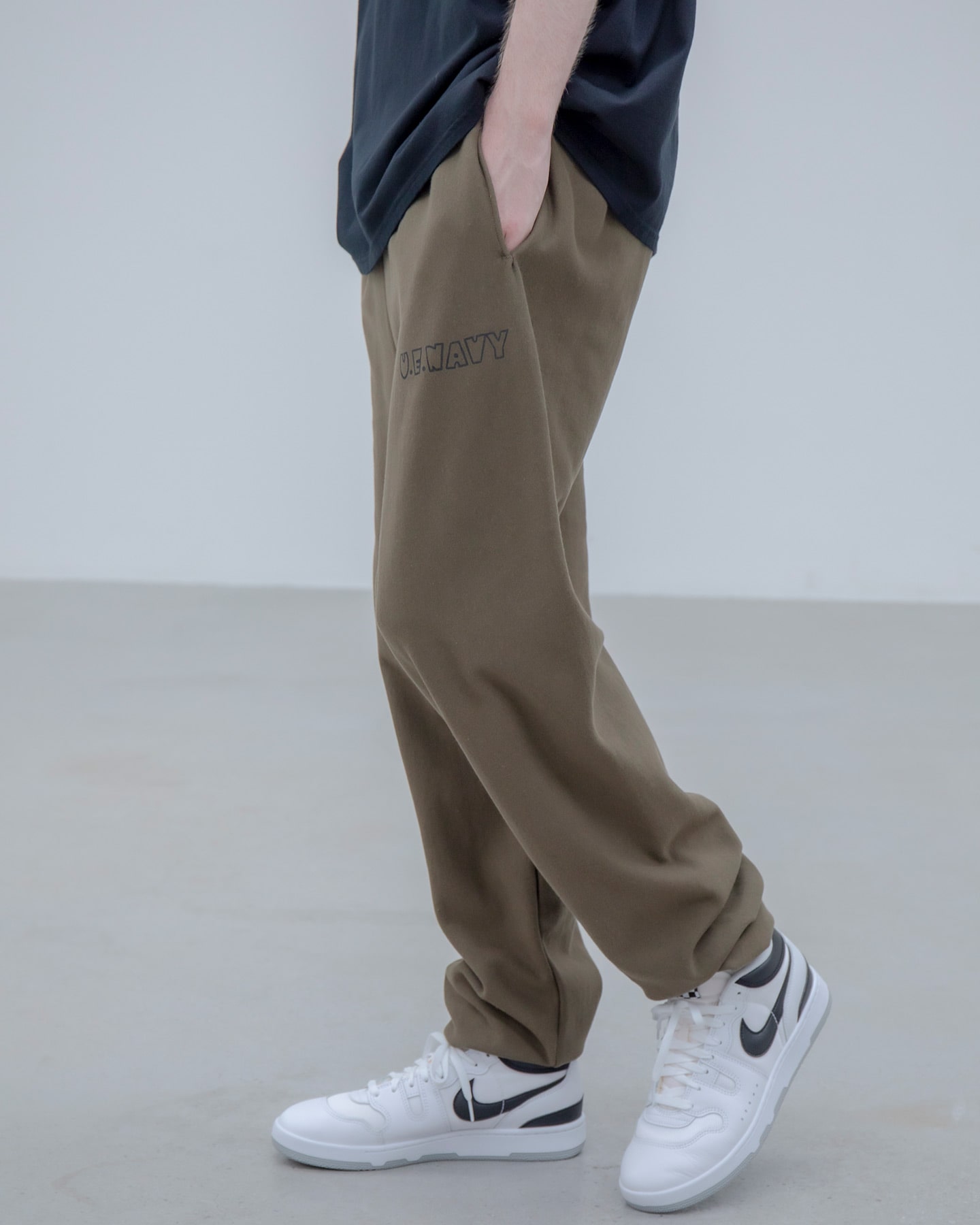 SOPH. | UE NAVY SWEAT PANTS(4 BLACK):