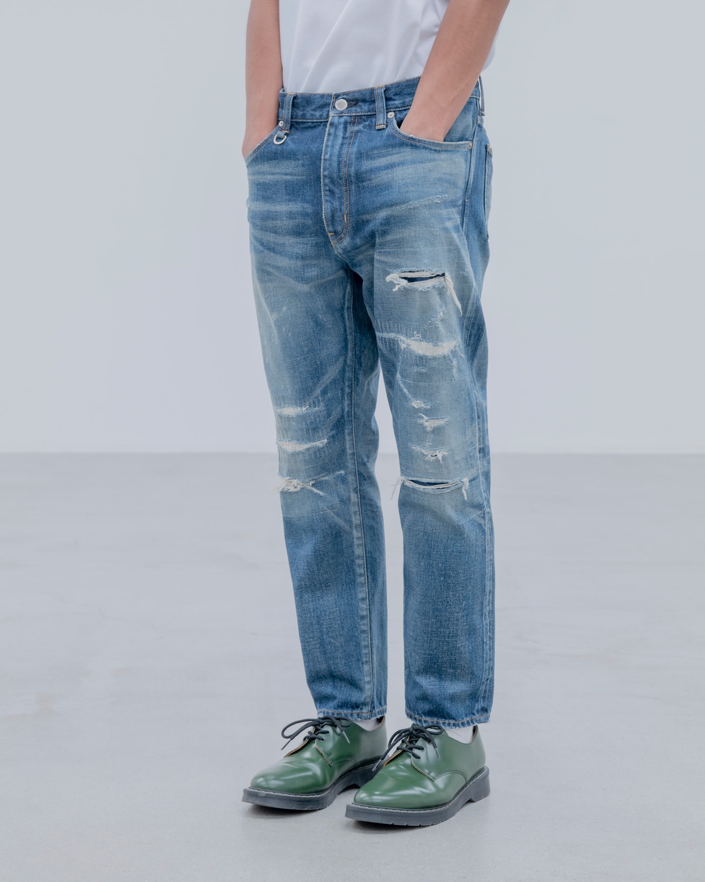 SOPH. | DAMAGED DENIM TAPERED-FIT JEANS(2 (M) INDIGO):