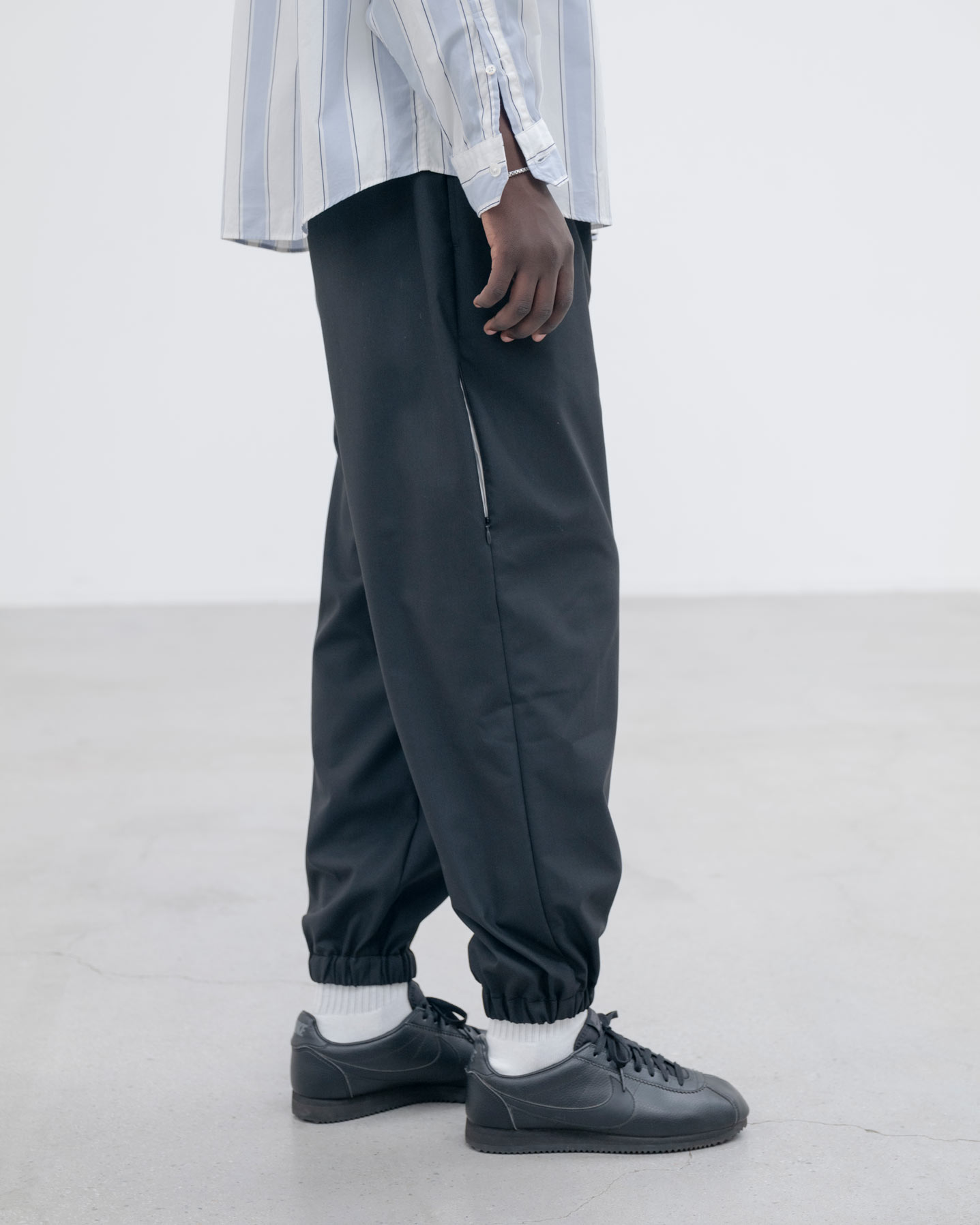 SOPH. | STRETCH WOOL SIDE POCKET JOGGER PANTS(2 (M) BLACK):