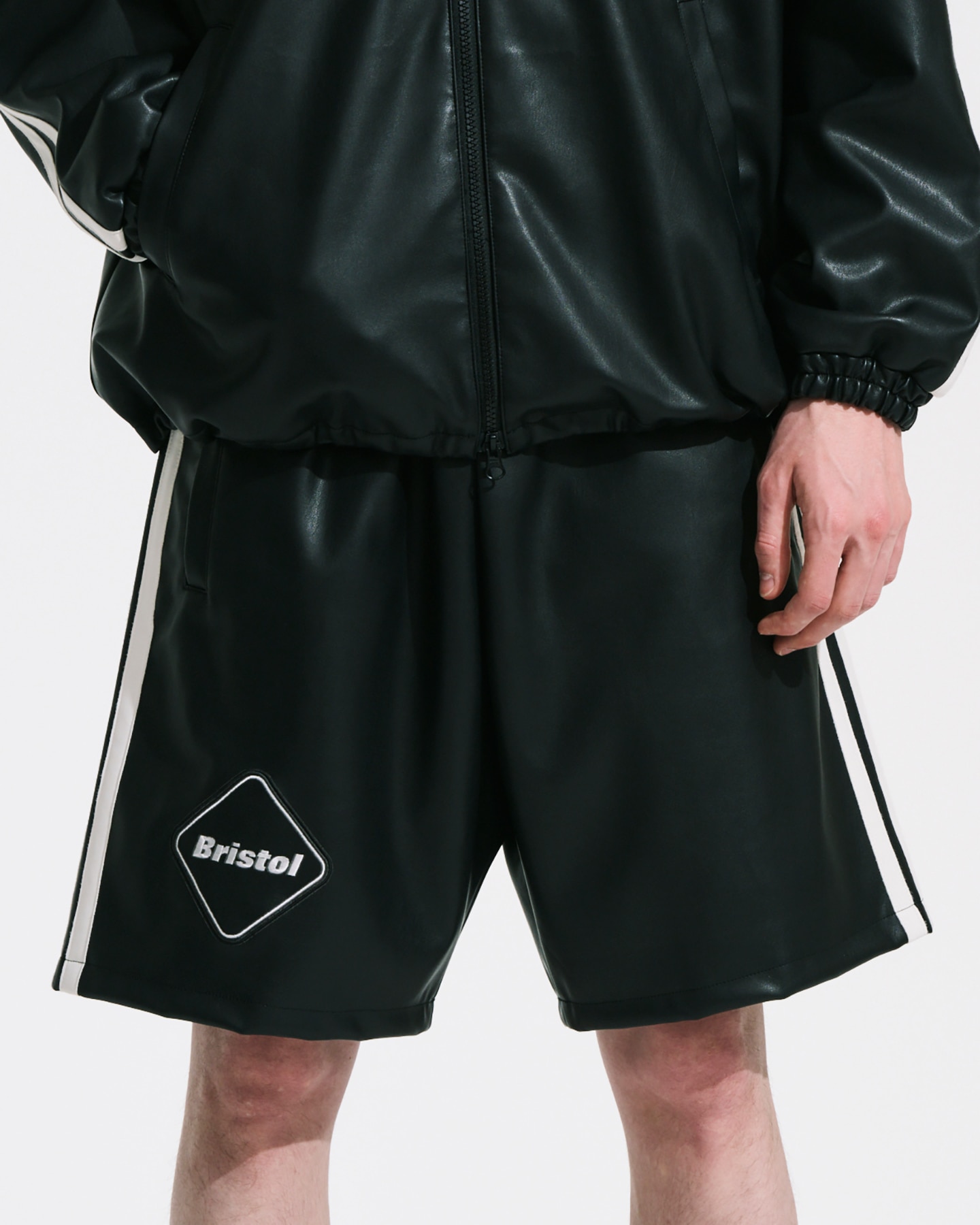 SOPH. | SYNTHETIC LEATHER SHORTS(M BLACK):