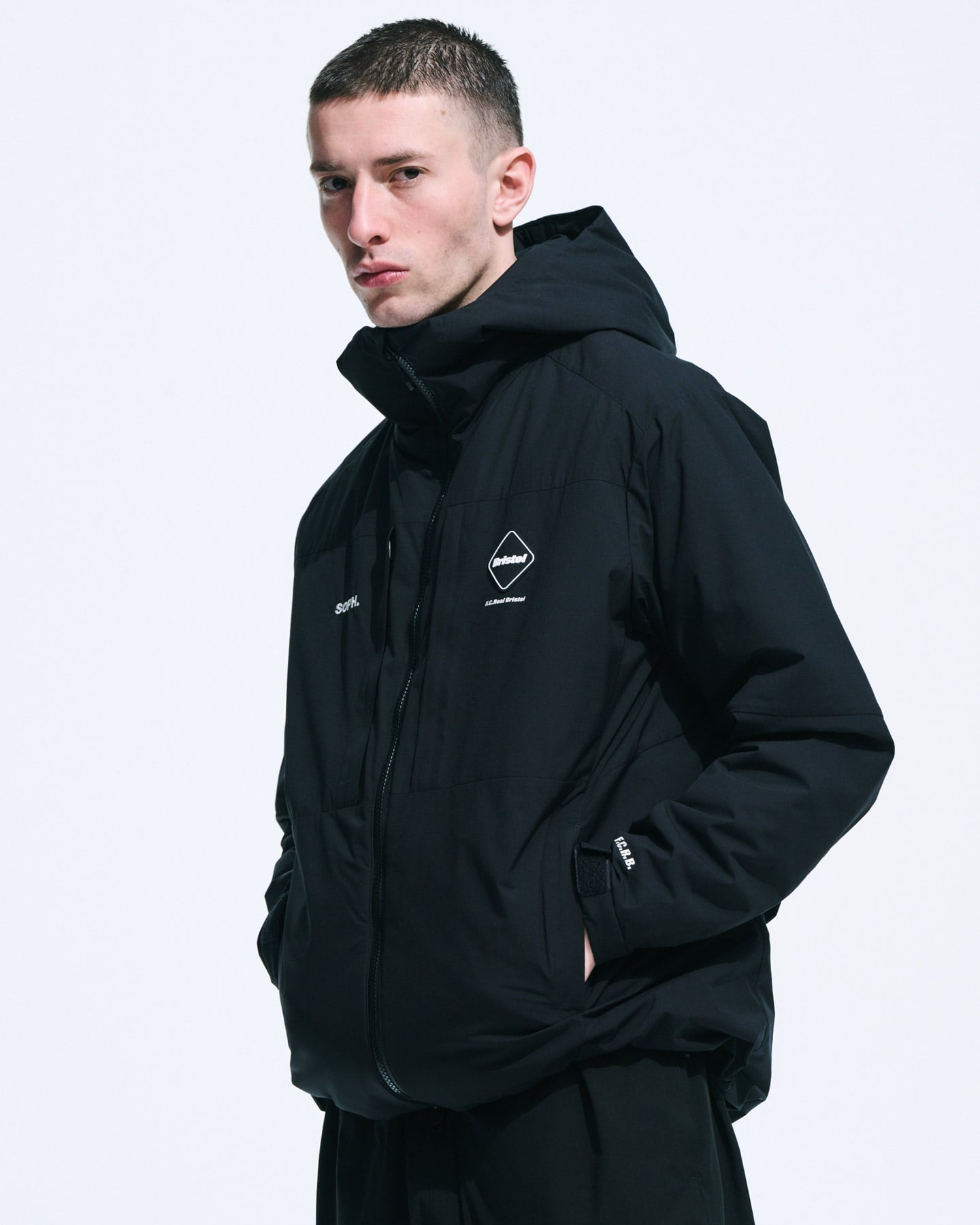 SOPH. | INSULATION HOODED JACKET(M BLACK):