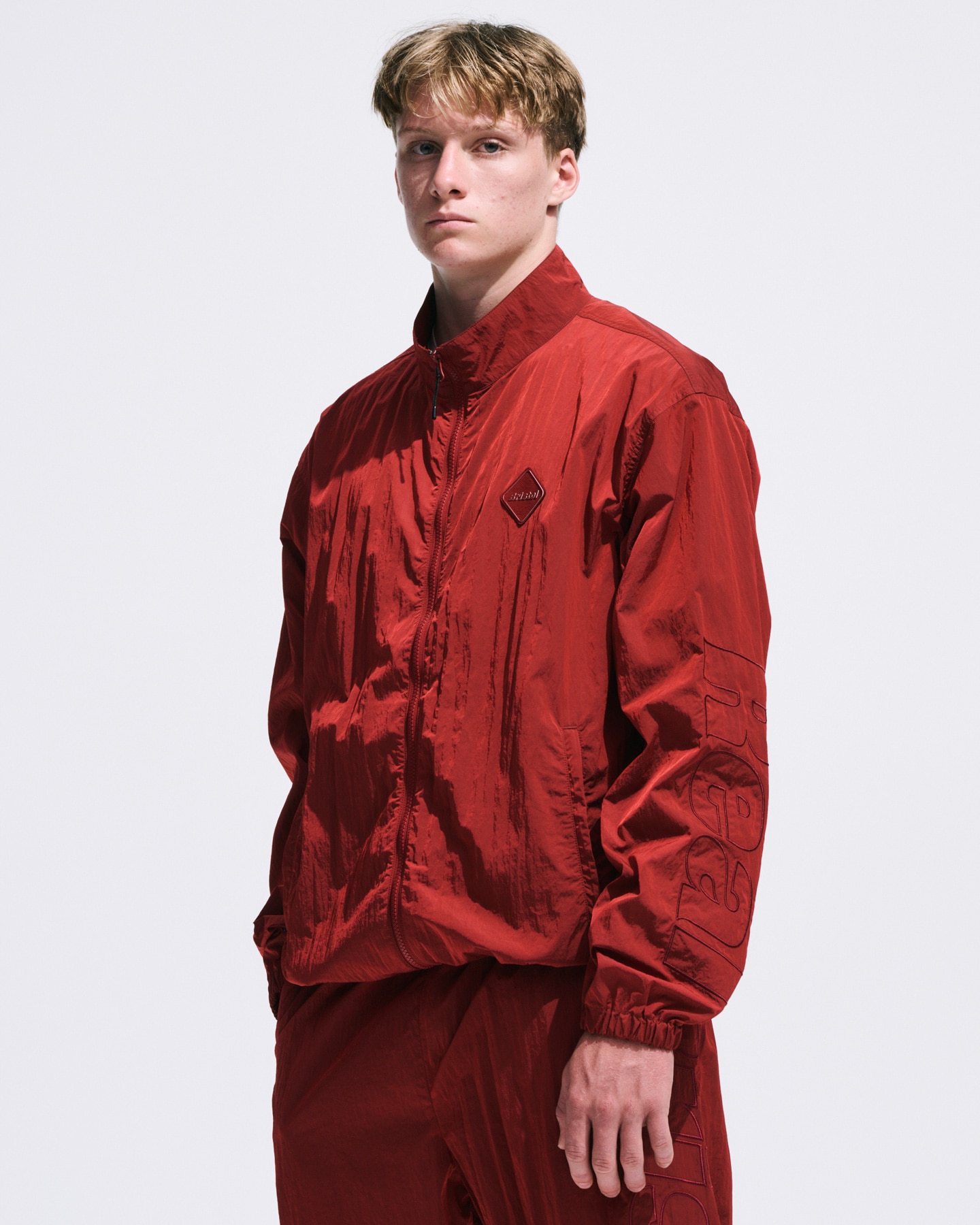 SOPH. | BIG LOGO NYLON STAND COLLAR BLOUSON(M BLACK):