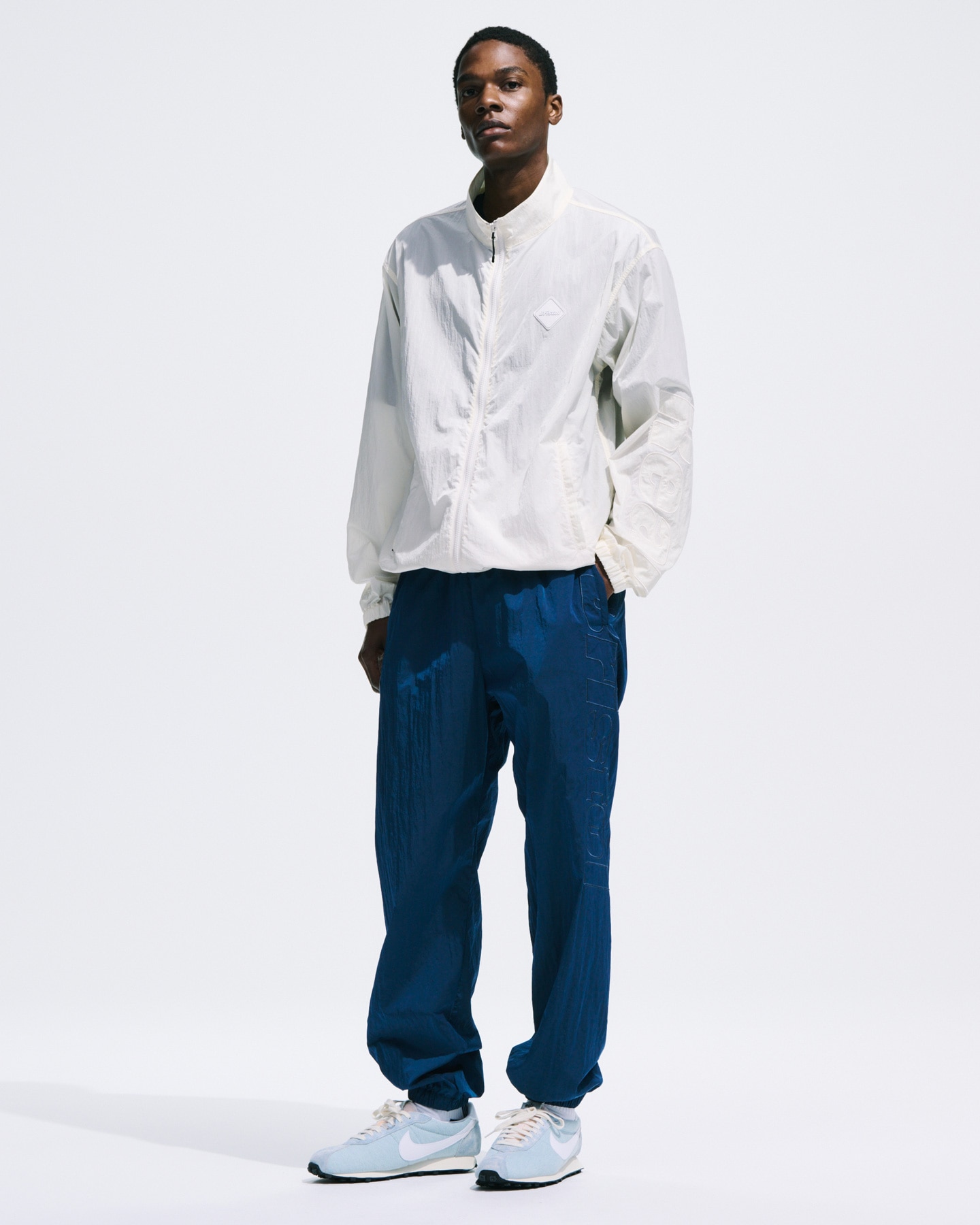 SOPH. | BIG LOGO NYLON EASY PANTS(M BLUE):