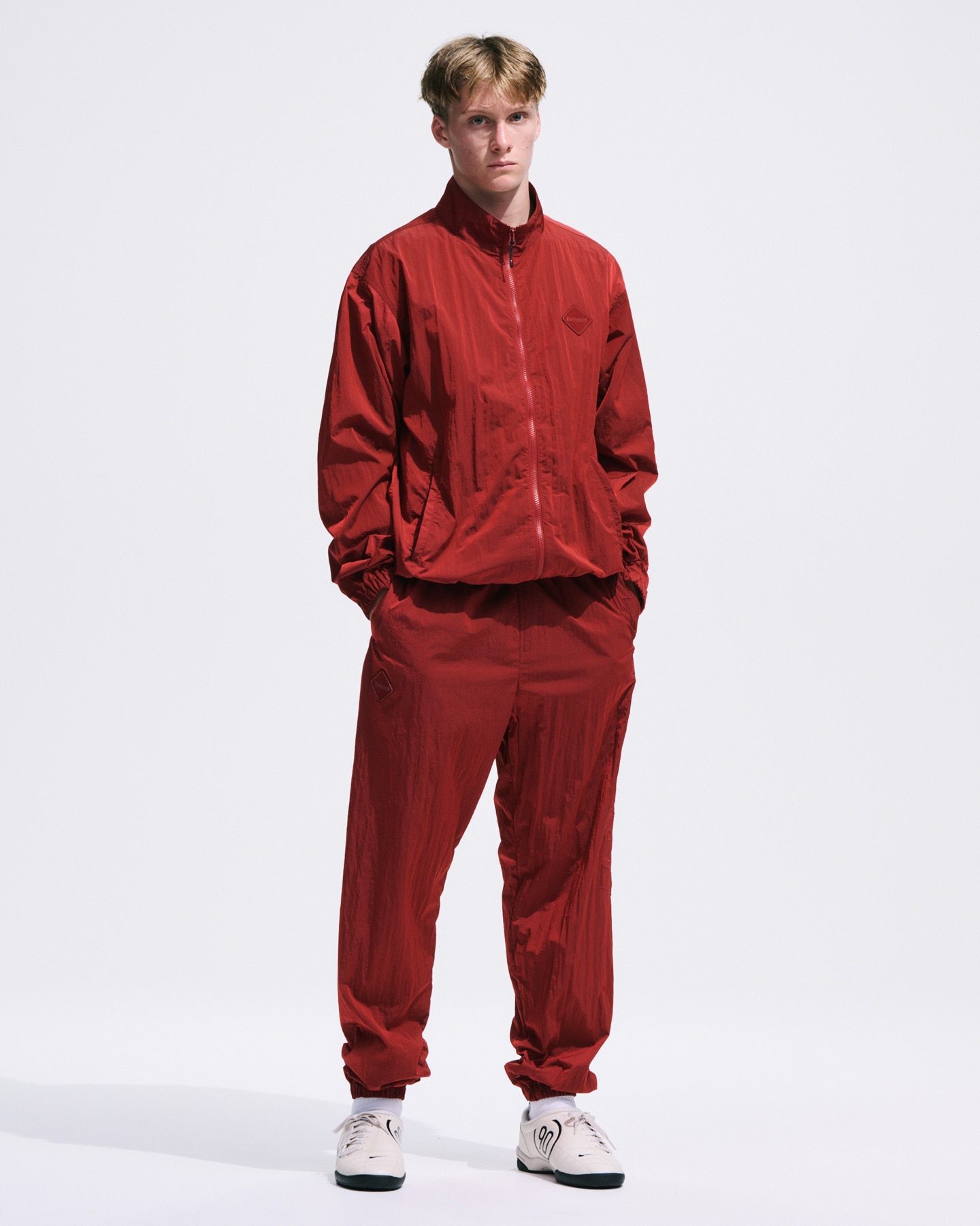 SOPH. | BIG LOGO NYLON EASY PANTS(L RED):