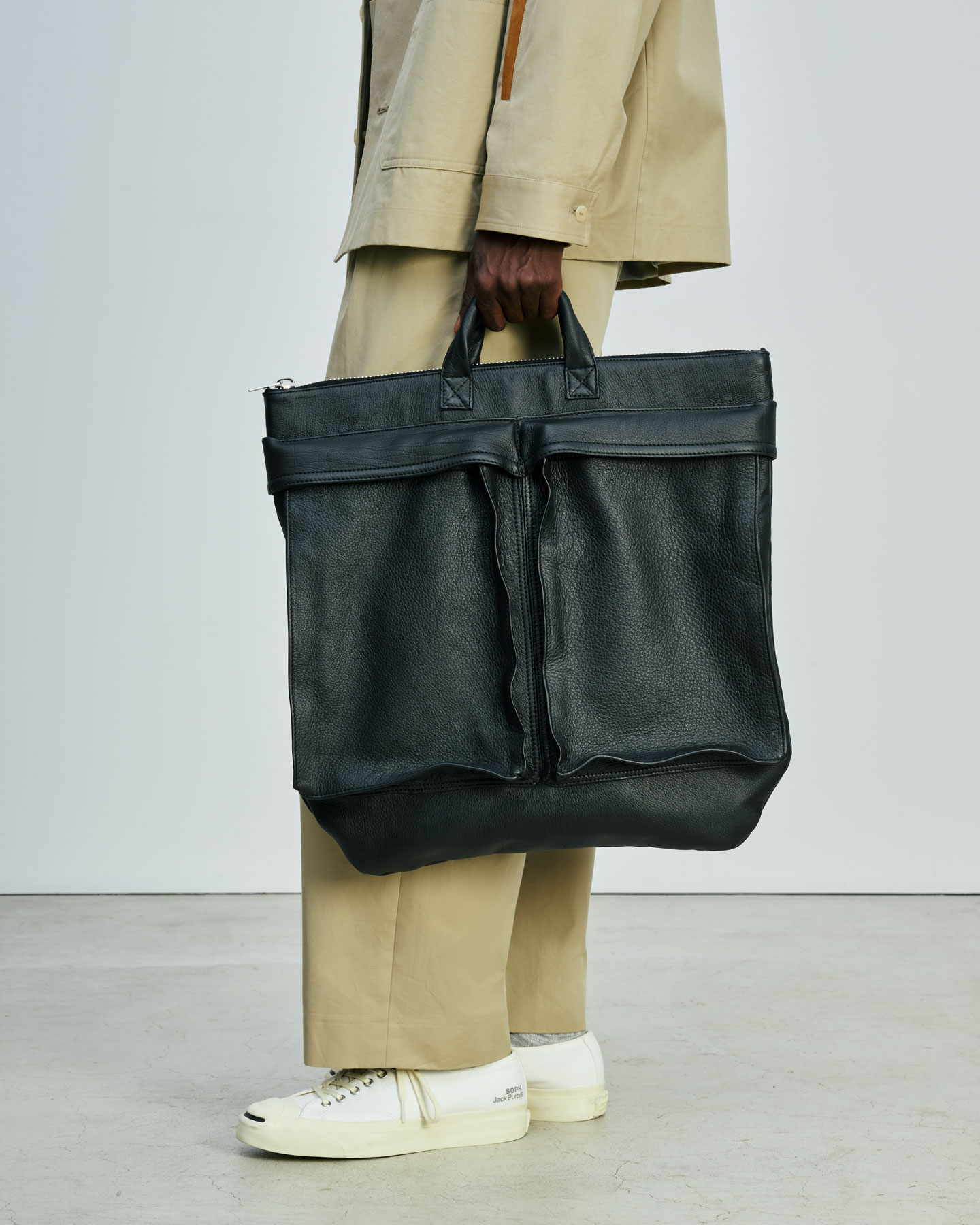 SOPH. | LEATHER HELMET BAG(FREE BLACK):