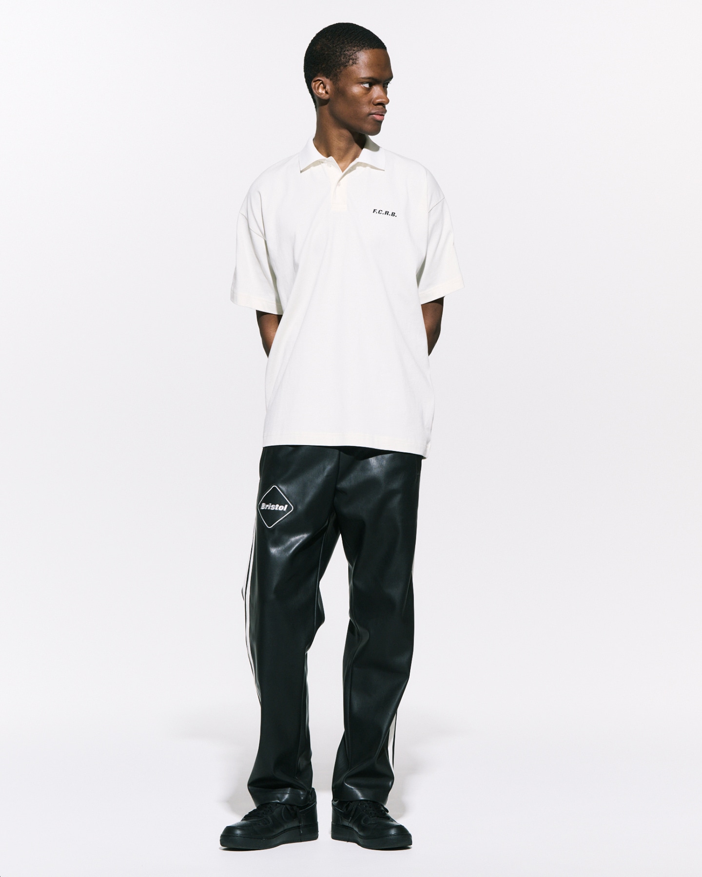 SOPH. | SYNTHETIC LEATHER PANTS(L BLACK):