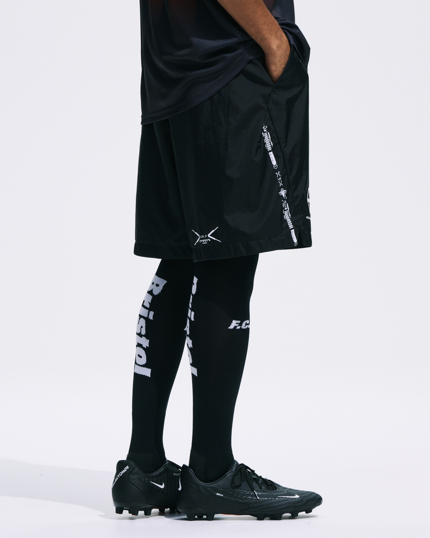 ウェア FCRB DEATH STRANDING 2: GAME SHORTS S SOPH. | DEATH STRANDING 2: GAME SHORTS(M B(GHOST MECH)):