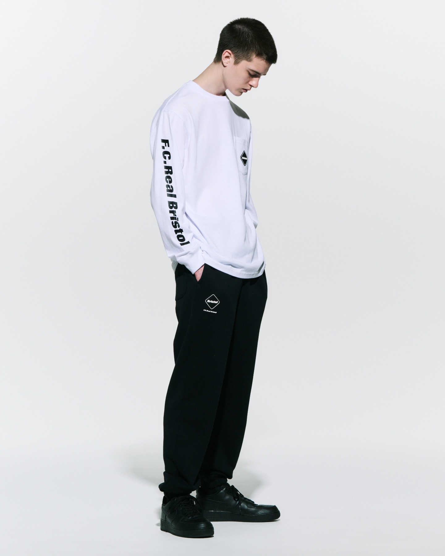 FCRB Bristol 23aw TEAM SWEAT PANTS スウェット購入後3回程度